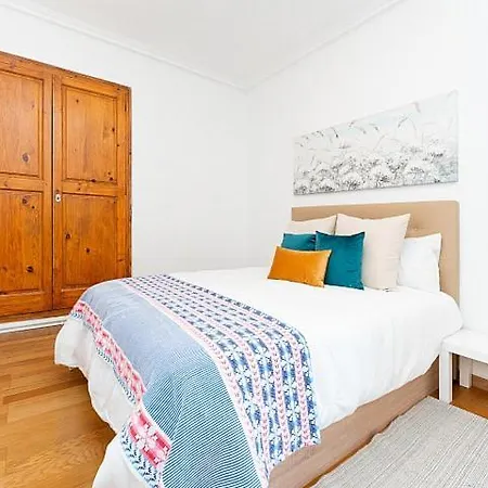 Muntaner Arago Apartment
